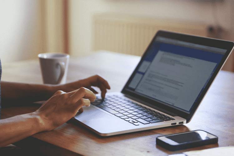 10 اشتباه رایج در نوشتن ایمیل